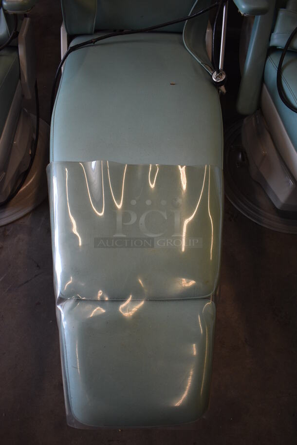 Ritter Model H3L Reclining Green Dentist Chair. 115 Volts, 1 Phase. 24x52x48. Tested and Working! - Image 5 of 7
