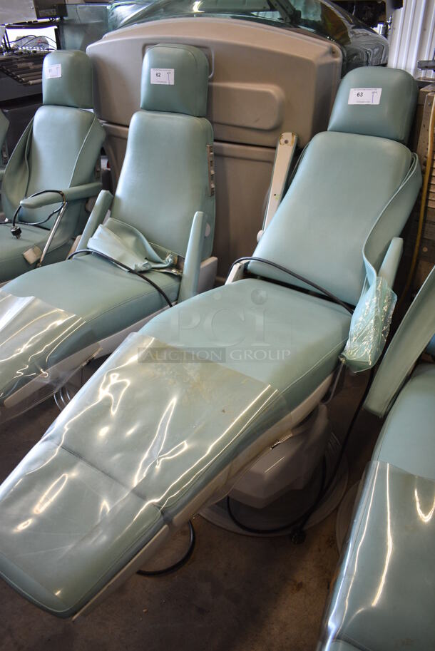 Ritter Model H3L Reclining Green Dentist Chair. 115 Volts, 1 Phase. 24x52x48. Tested and Working! - Image 4 of 7