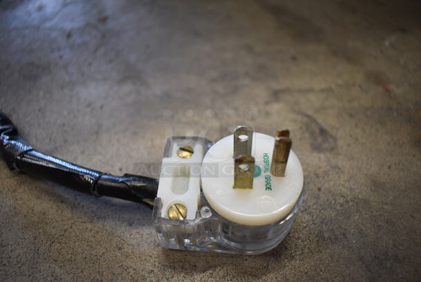 Ritter Model H3L Reclining Green Dentist Chair. 115 Volts, 1 Phase. 24x52x48. Tested and Working! - Image 6 of 6