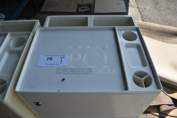 White Poly Cart on Casters. 17x16x31 - Image 3 of 5