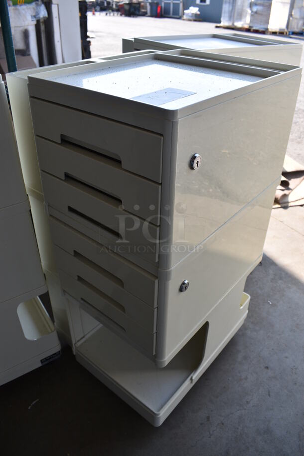 White Poly Cart on Casters. 17x16x31 - Image 5 of 5