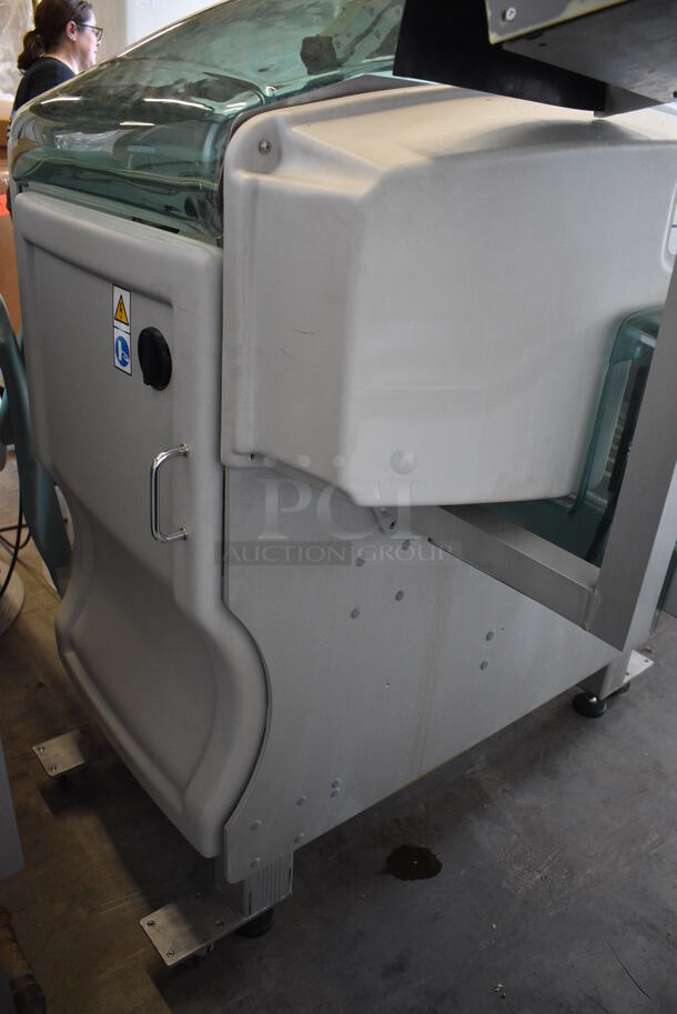 WOW! Mettler Toledo Model 0647 Solo Max Commercial Floor Style Scale Machine w/ Monitor. Goes GREAT w/ Items 77 and 78! 208 Volts, 1 Phase. 66x48x64 - Image 5 of 7