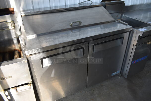 GREAT! Turbo Air Model MST-48 Stainless Steel Commercial Sandwich Salad Prep Table Bain Marie Mega Top on Commercial Casters. 115 Volts, 1 Phase. 48x30x44. Tested and Working! - Image 2 of 7