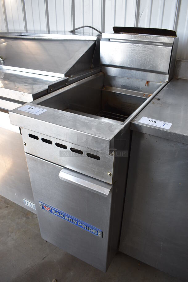 NICE! Baker's Pride Model BPF-4050N Stainless Steel Commercial Floor Style Natural Gas Powered Deep Fat Fryer. 114,000 BTU. 15.5x33x46 - Image 3 of 6