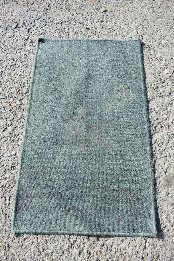 Green Rug. 30x18 - Image 1 of 3