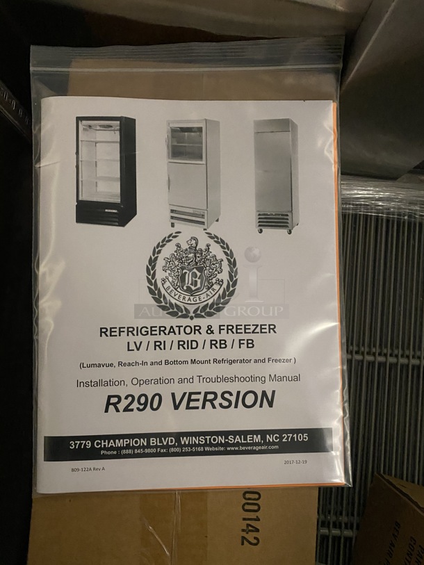 BRAND NEW! Beverage Air Model RI18HC-HS-26 Stainless Steel Commercial 2 Half Size Door Reach In Cooler. 115 Volts, 1 Phase. 26.5x30x69.5. Tested and Working! - Image 7 of 8