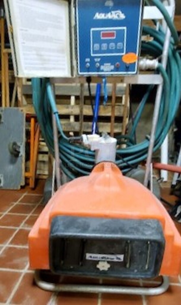 GREAT FIND! Aqua Vac Pool Cleaning Machine. Working When Closed!  - Image 3 of 3