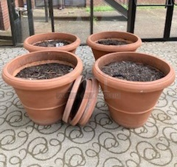 4 Planters. 4X Your Bid!