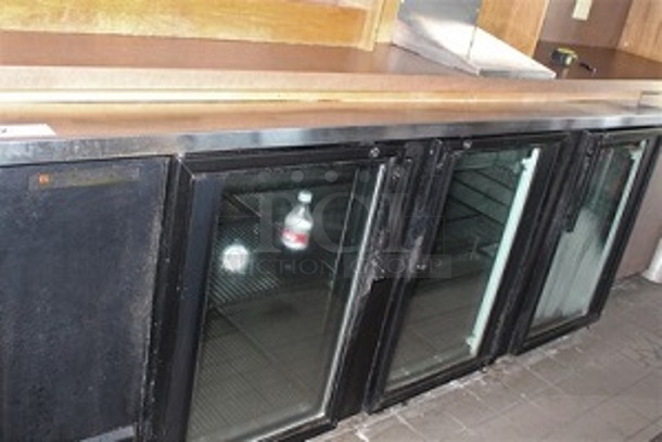 FANTASTIC! True Model TBB-4G Commercial 3 Section Bar Back Cooler/Refrigerator. 90x30x37. 115V/60Hz. Working When Closed! Buyer Must Remove! - Image 2 of 5