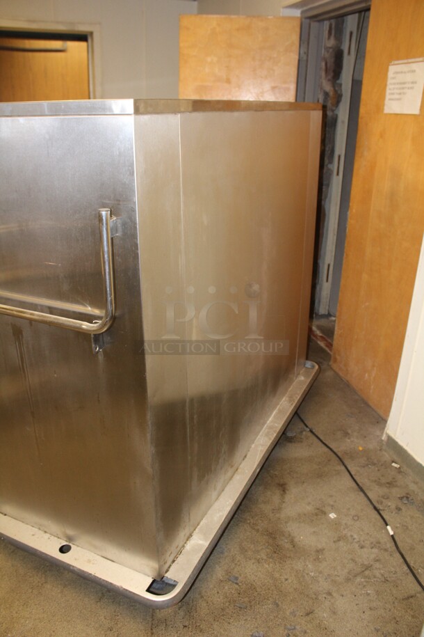 SUPER! Metro Model MBQ-150D Commercial Stainless Steel Heated Holding/Banquet Cabinet With 150 Plate Capacity On Commercial Casters. 65x29x61. 120V/60Hz. Working When Closed! Timer Does Not Come On. Buyer Must Remove! - Image 6 of 8