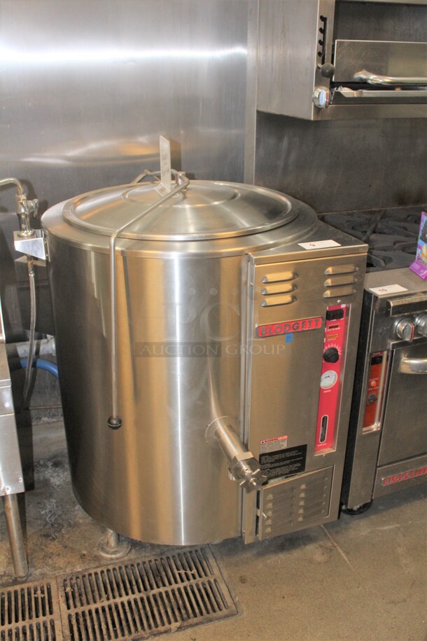 AWESOME! Blodgett Commercial Stainless Steel Natural Gas Tri Leg Stationary Steam Kettle. 45x44x48. Working When Closed! Buyer Must Remove! - Image 1 of 4
