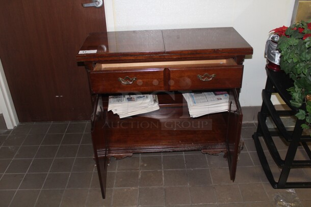 NICE! Wooden Sideboard With Extendable Top. 40x18x33 - Image 3 of 6