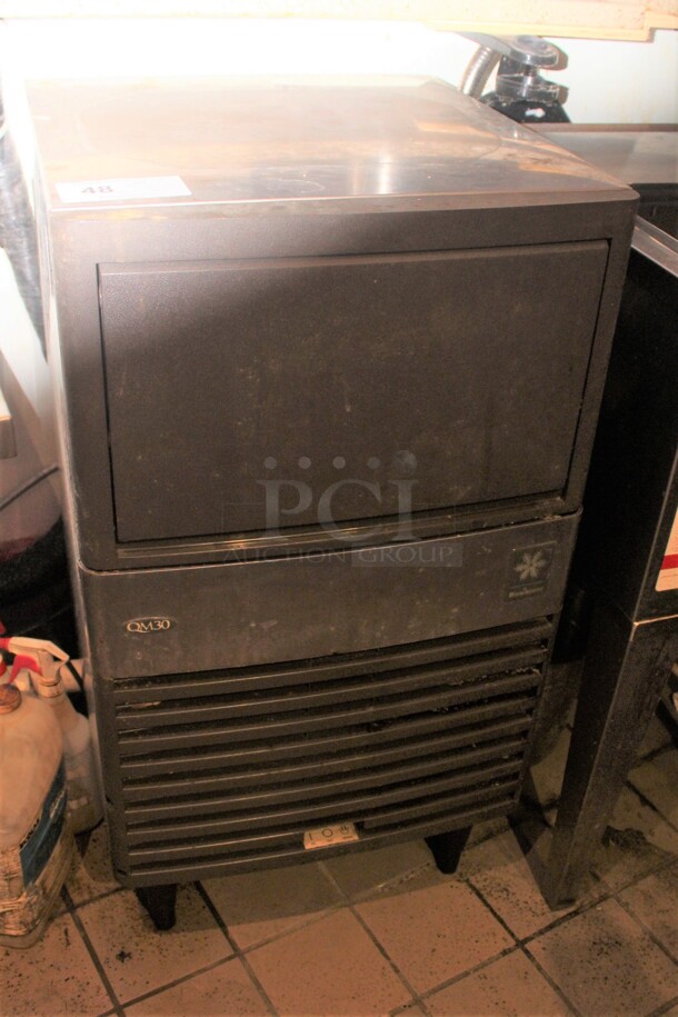 GREAT FIND! Manitowoc Model QM30 Commercial Self Contained Air Cooled Undercounter Ice Machine. 20x24x36. 115V/60Hz. Working When Closed! Buyer Must Remove!