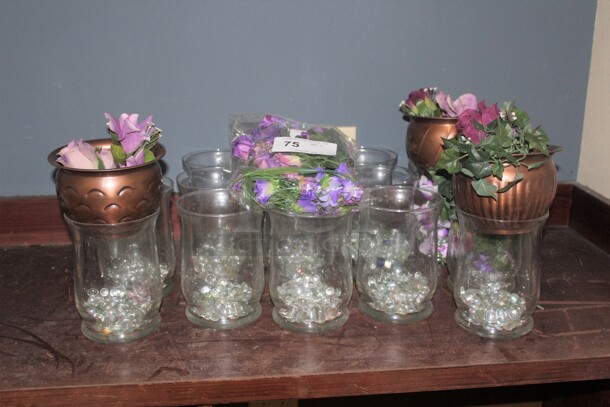 12 Glass Vases With Flower Accessories. 12X Your Bid!
