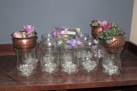 12 Glass Vases With Flower Accessories. 12X Your Bid!