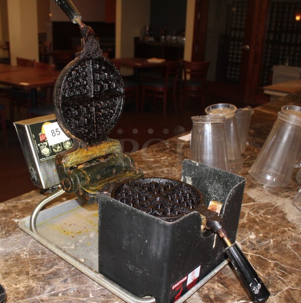 GREAT FIND! Commercial Waffle Maker. 13x25x11.  120V/60Hz. Working When Closed!  - Image 5 of 5