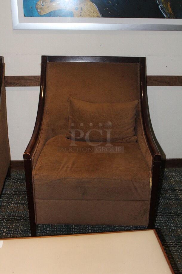 NICE! ALL ONE MONEY! 3 Chairs, Two Tables And 1 Lamp.  Buyer Must Remove! - Image 4 of 7