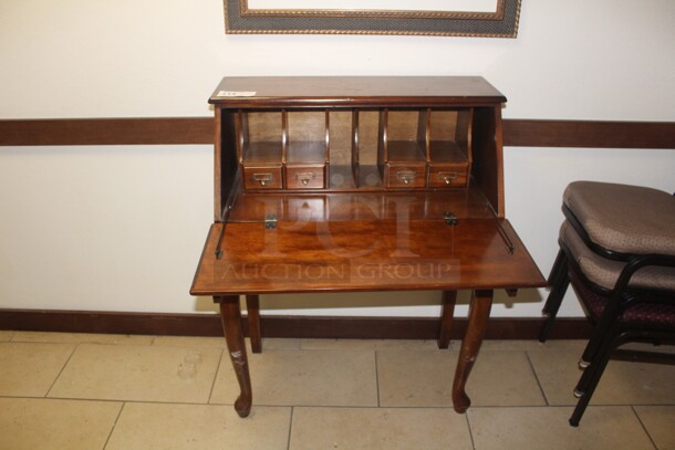 BEAUTIFUL! Secretary Desk. 32x17x42 - Image 2 of 5