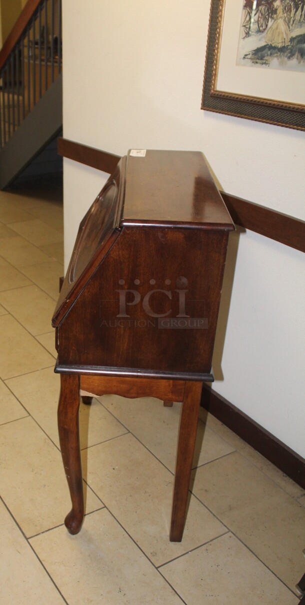 BEAUTIFUL! Secretary Desk. 32x17x42 - Image 3 of 5