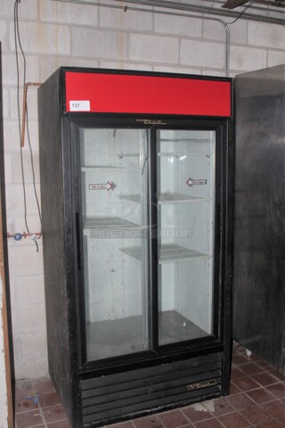 GREAT! True Model GDM-33 Commercial Glass Door Refrigerated Merchandising Cooler. 40x30x78. 115V/60Hz. In Storage, Unable To Test. Buyer Must Remove. 