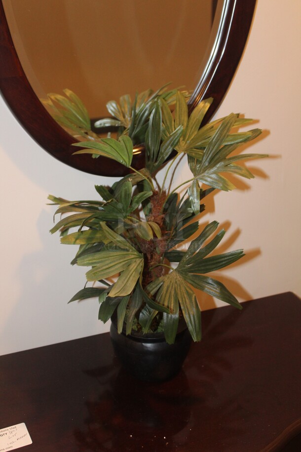ALL ONE MONEY! Mirror, Console Table, Flower Arrangement.  - Image 3 of 4