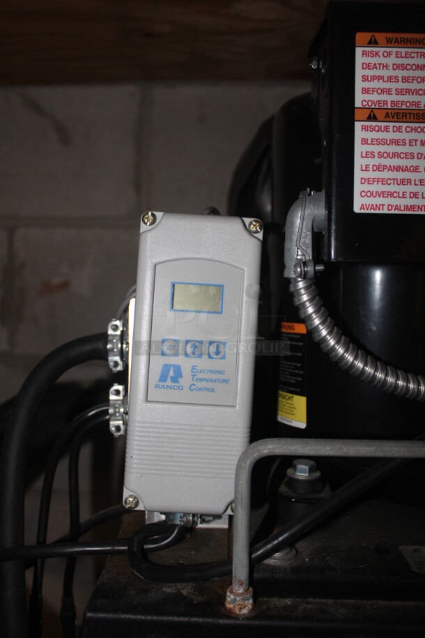 GREAT FIND! Micro Matic Model GBC500 Commercial 2 Pump Glycol Chiller For Beer System. 36x18x33. 230V/60Hz. Working When Closed. Buyer Must Remove!  - Image 4 of 7
