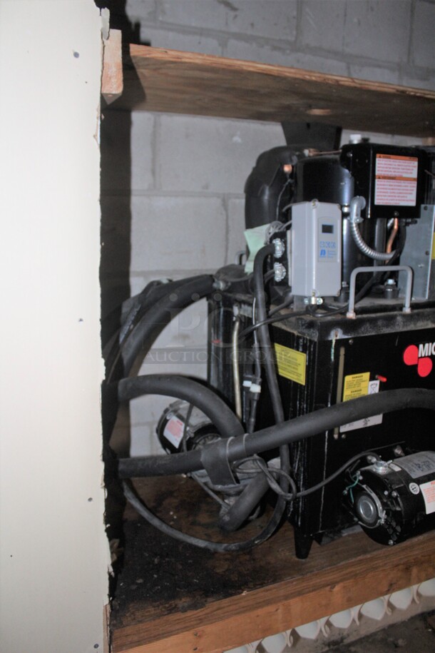 GREAT FIND! Micro Matic Model GBC500 Commercial 2 Pump Glycol Chiller For Beer System. 36x18x33. 230V/60Hz. Working When Closed. Buyer Must Remove!  - Image 6 of 7
