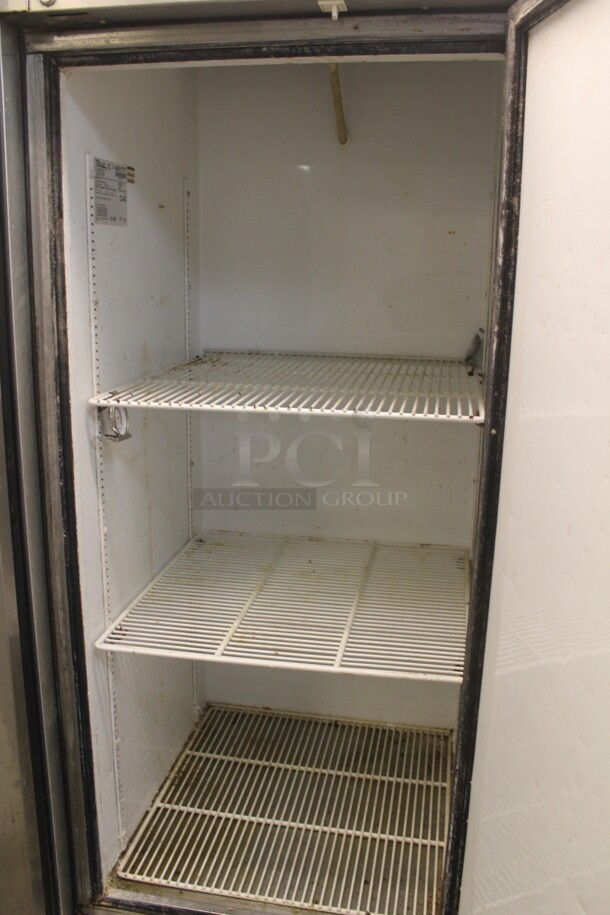 FANTASTIC! True Model T-23 Commercial Stainless Steel Single Door Reach In Refrigerator/Cooler On Commercial Casters. 27x30x83. 115V/60Hz. Working When Closed! Buyer Must Remove - Image 2 of 5