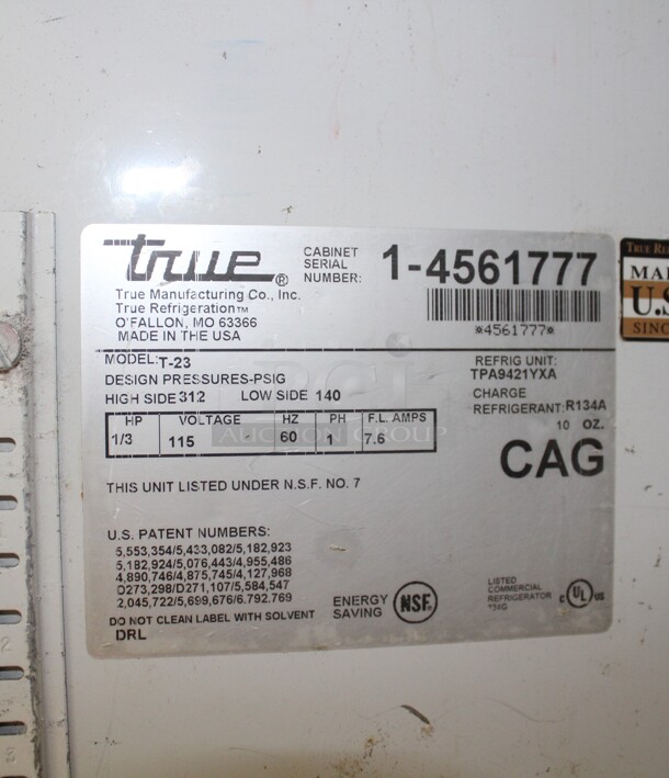 FANTASTIC! True Model T-23 Commercial Stainless Steel Single Door Reach In Refrigerator/Cooler On Commercial Casters. 27x30x83. 115V/60Hz. Working When Closed! Buyer Must Remove - Image 3 of 5