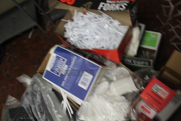 ALL ONE MONEY! Lot Of Miscellaneous Kitchen Supplies.  - Image 5 of 5