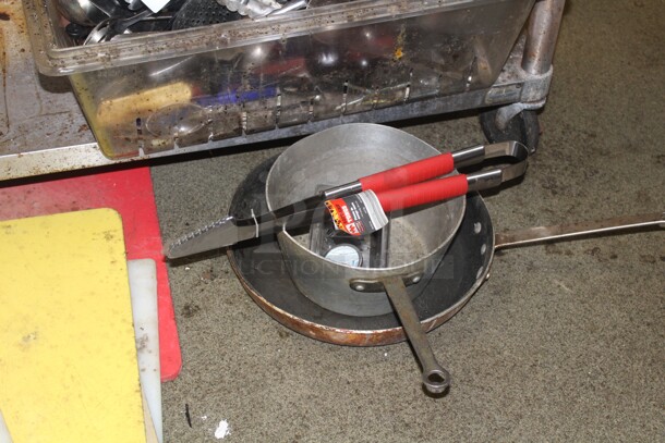 ALL ONE MONEY! Assorted Kitchen Items.  - Image 2 of 3
