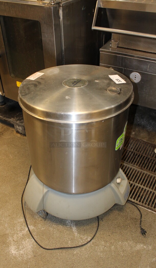 FABULOUS! The Greens Machine Vegetable Drier/Salad Spinner By Dito/Electrolux. 26x26x32. 120V/60Hz. Working When Closed! 