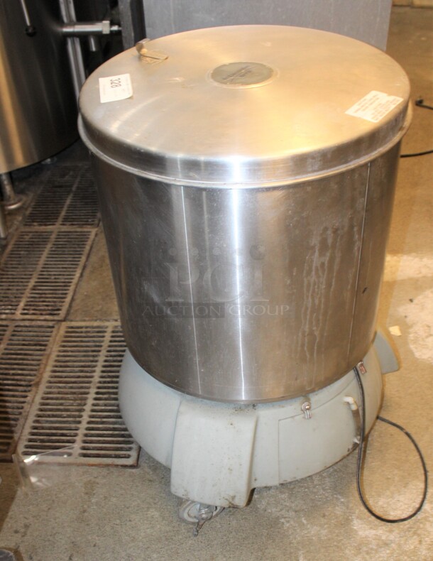 FABULOUS! The Greens Machine Vegetable Drier/Salad Spinner By Dito/Electrolux. 26x26x32. 120V/60Hz. Working When Closed!  - Image 3 of 5
