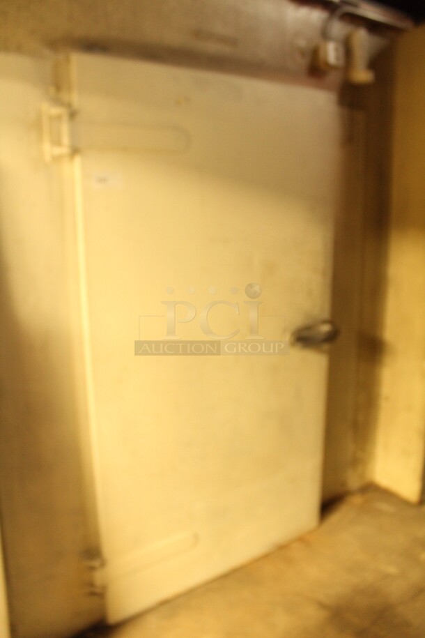 NICE! Commercial Walk In Cooler With Heatcraft Model LSC090AKOLK Condenser. 9.5ftx9.5ftx8ft. 115V/60Hz. 1 Phase. Working When Closed! Buyer Must Disassemble And Remove. 