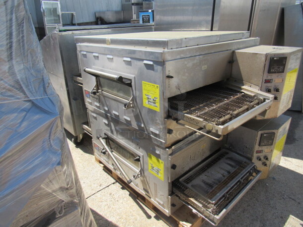One Double Stack Middleby Marshall Natural Gas Conveyor Pizza Ovens, With A Stainless Table Top Only. Model# PS536G. Working When Removed! DOUBLE STACK 2 OVENS MAKE 1 UNIT!!!2XBID! YOU WILL GET 1 DOUBLE STACK UNIT!!!! $27,423.00 - Image 4 of 5