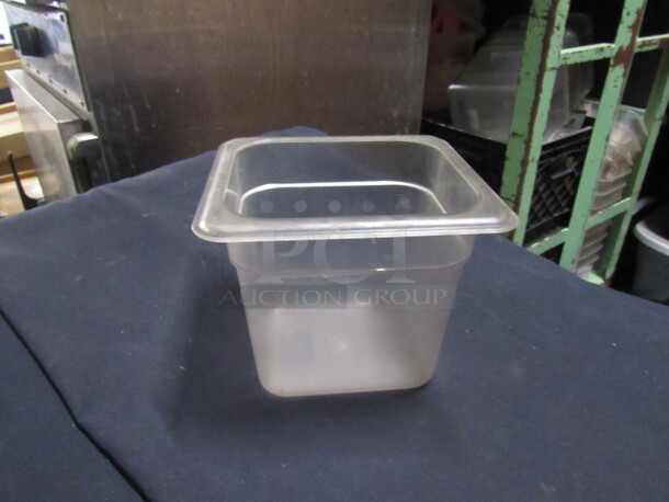 1/6 Size 6 Inch Deep Food Storage Container. 4XBID. - Image 1 of 1