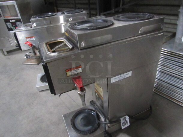 One Bunn Coffee Brewer With Top Dual Warmer. 120 Volt. - Image 2 of 3