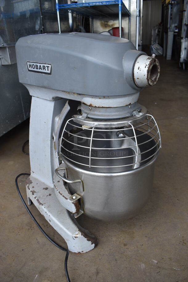 WOW! Hobart Legacy Model HL200 Metal Commercial 20 Quart Planetary Mixer w/ Stainless Steel Mixing Bowl, Bowl Guard and Dough Hook. 100-120 Volts, 1 Phase. 16x25x29. Tested and Working! - Image 5 of 12