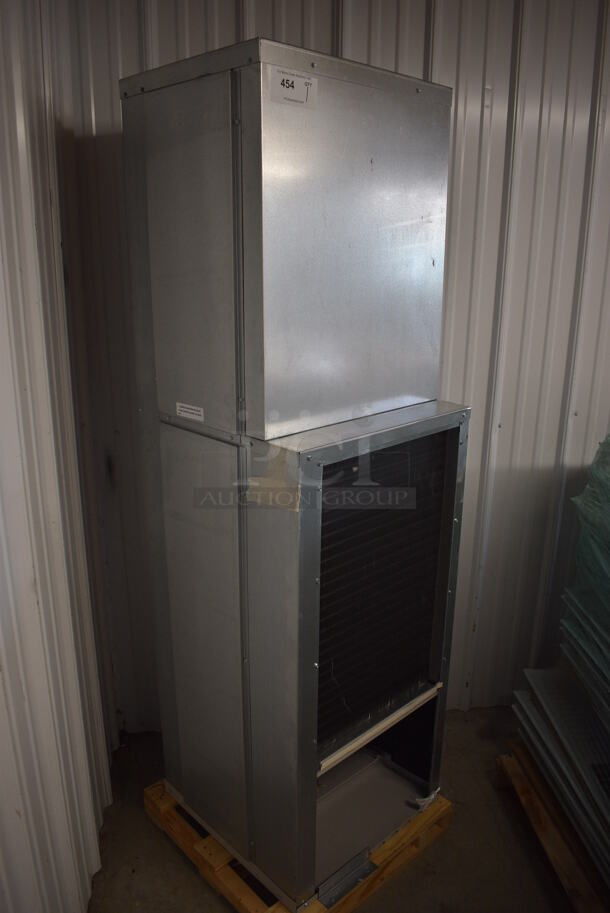 BRAND NEW! Amana Model VHH093H04AA Metal Commercial Vertical Heat Pump. Stock Picture Used. 208/240 Volts, 1 Phase. 20x20x67 - Image 5 of 11