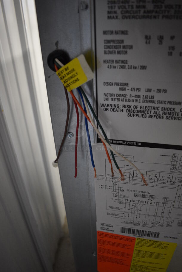 4 BRAND NEW WRAPPED ON PALLET Amana Model VHH093H04AA Metal Commercial Vertical Heat Pump. Stock Picture Used. 208/240 Volts, 1 Phase. 20x20x67. 4 Times Your Bid! - Image 7 of 12