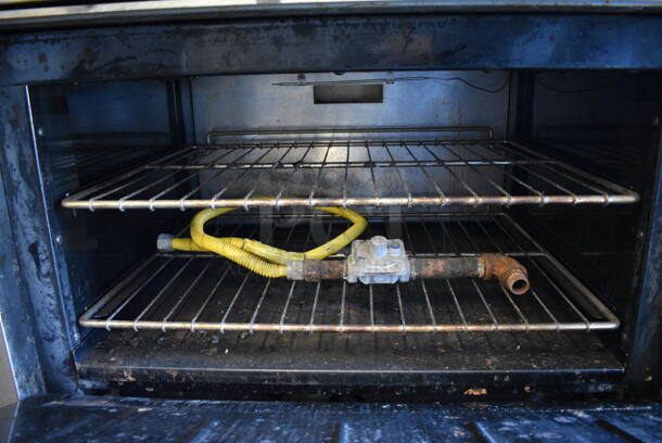 GREAT! Royal Model RR-6 Stainless Steel Commercial Propane Gas Powered 6 Burner Range w/ Oven, Backsplash and Overshelf. 30,000 BTU. 36x31.5x55 - Image 6 of 7