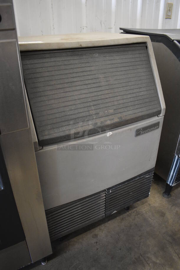 WOW! Scotsman Model SCE170A-1C Metal Commercial Air Cooled Self Contained Ice Machine. 115 Volts, 1 Phase. 24x23.5x39 - Image 3 of 7