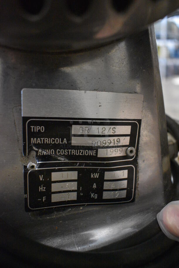 NICE! Model GR 12/S Stainless Steel Commercial Countertop Cheese Grater. 115 Volts, 1 Phase. 9.5x16.5x13.5. Cannot Test - Unit Needs New Power Switch - Image 6 of 6