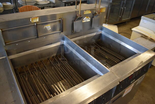BEAUTIFUL! Giles Model EOF-24 Stainless Steel Commercial Electric Powered 3 Bay Deep Fat Fryer w/ Dumping Station on Commercial Casters. 480 Volts, 3 Phase. 97.5x41x57 - Image 10 of 10