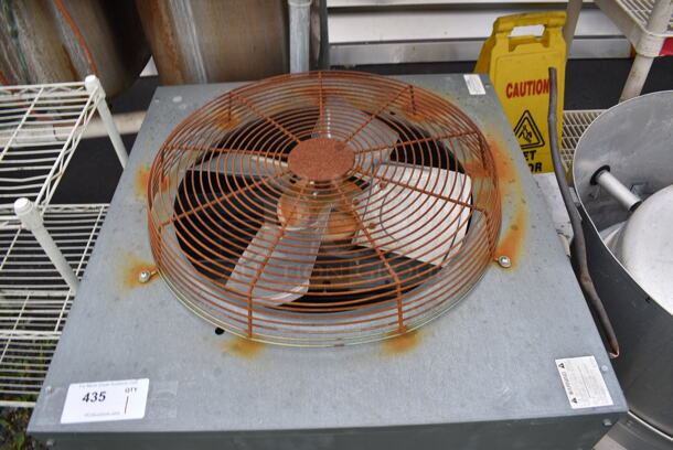 FANTASTIC! 2016 Manitowoc Model IY1496N-261 ENERGY STAR Stainless Steel Commercial Ice Machine Head on Stainless Steel Commercial Ice Bin w/ Manitowoc Model JC1395-261 Metal Commercial Remote Fan. 208-230 Volts, 1 Phase. 48x36x80, 30x30x32 - Image 10 of 12