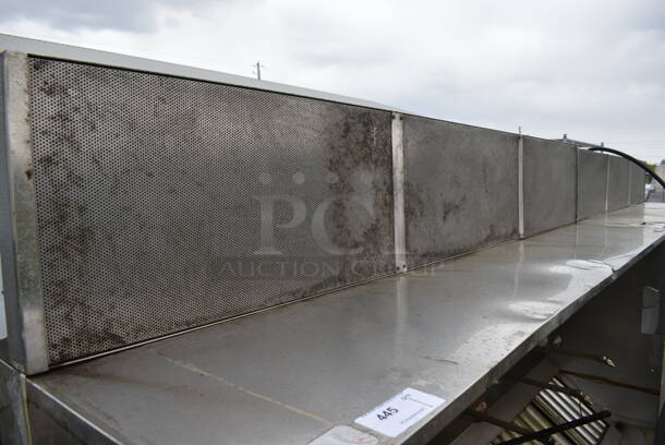 FANTASTIC! 8.5' CaptiveAire Stainless Steel Commercial Grease Hood w/ Filters, Lights and Make Up Air Vent and Metal Commercial Rooftop Mushroom Exhaust Fan. 115 Volts, 1 Phase. 105x67.5x24, 29x29x24 - Image 2 of 10