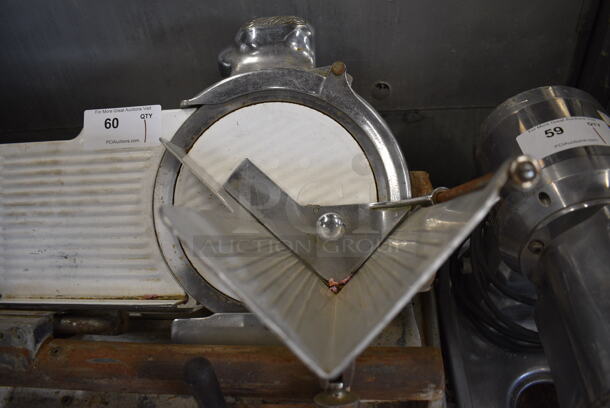 NICE! Globe Metal Commercial Countertop Meat Slicer w/ Blade Sharpener. 115 Volts, 1 Phase. 25x21x18. Tested and Working! - Image 4 of 7