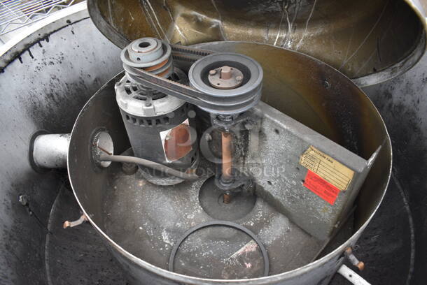 FANTASTIC! 9.5' CaptiveAire Self Contained Stainless Steel Commercial Grease Hood w/ Filters, Lights and Make Up Air Vent and Metal Commercial Rooftop Mushroom Exhaust Fan. 208/230 Volts, 1 Phase.. 117.5x67.5x24, 40x40x34 - Image 12 of 12