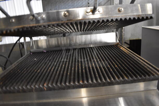 NICE! Chef-Built Mdoel CPG-175 Stainless Steel Commercial Countertop Electric Powered Panini Press w/ Thermostatic Controls. 120 Volts, 1 Phase. 18x18x10. Cannot Test Due To Cut Power Cord - Image 4 of 7