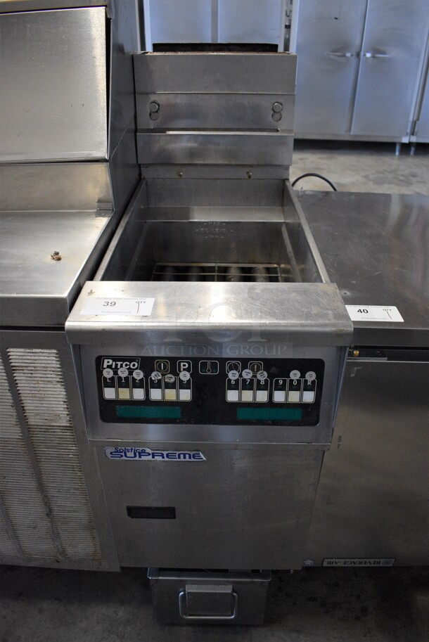WOW! Pitco Frialator Model SFSSH55 Solstice Supreme Stainless Steel Commercial Natural Gas Powered Deep Fat Fryer on Commercial Casters. 80,000 BTU. 16x34.5x48